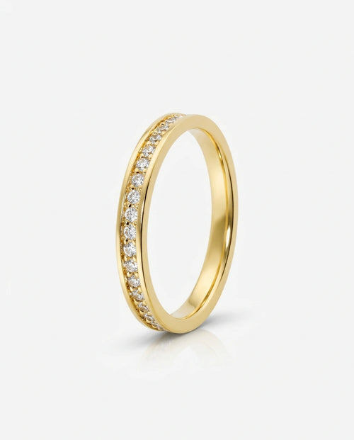 Aliança Reta 3mm em Ouro Cravejada com Zircônias
