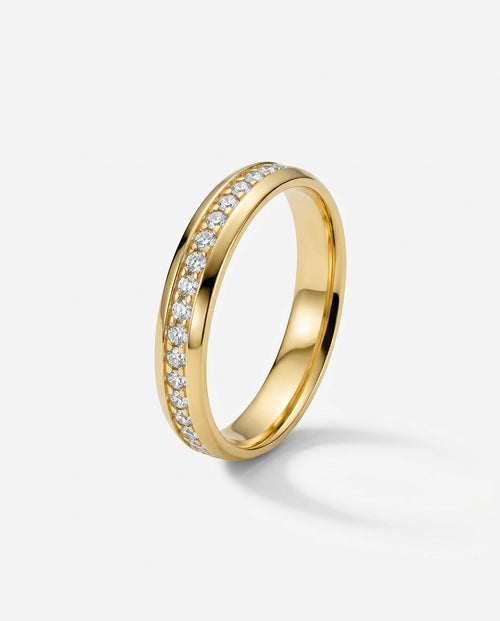 Aliança Abaulada em Ouro Cravejada com Zircônias 4mm