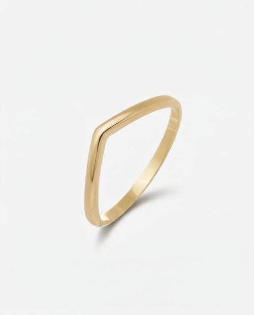 Anel Aparador Liso V em Ouro