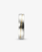 Aliança Abaulada em Prata com Fio de Ouro Diagonal 6mm