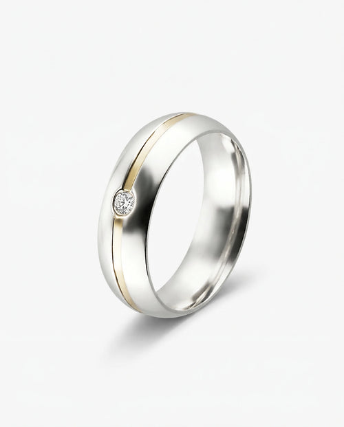 Aliança Abaulada em Prata com Fio de Ouro com Zircônias 6mm