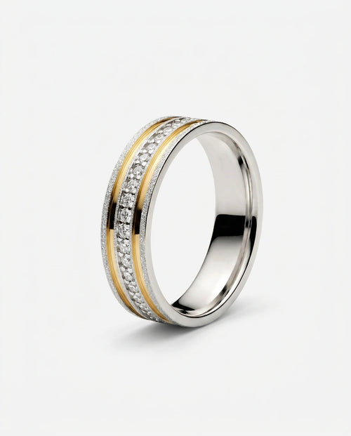 Aliança Reta Diamantada em Prata com Fio Duplo de Ouro Cravejada 6mm