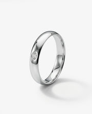 Aliança Abaulada 4mm em Prata com Zircônia