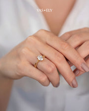 Anel de Noivado Lili em Ouro 18K com Diamante de Laboratório 1 ct