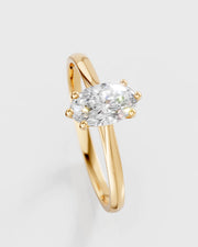 Anel de Noivado Clássico Ouro 18K e Diamante de Laboratório Oval 1 ct