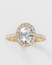 Anel de Noivado Halo Oval Cravejado em Moissanites