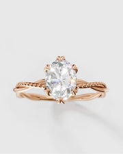 Anel de Noivado Lili em Ouro 18K com Moissanite central