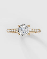 Anel de Noivado Paris em Ouro 18K e Moissanites Cravejadas