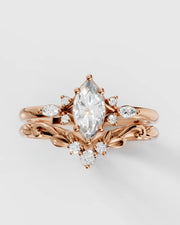 Conjunto Fleur Anel de Noivado e Aparador em Ouro 18K e Moissanites